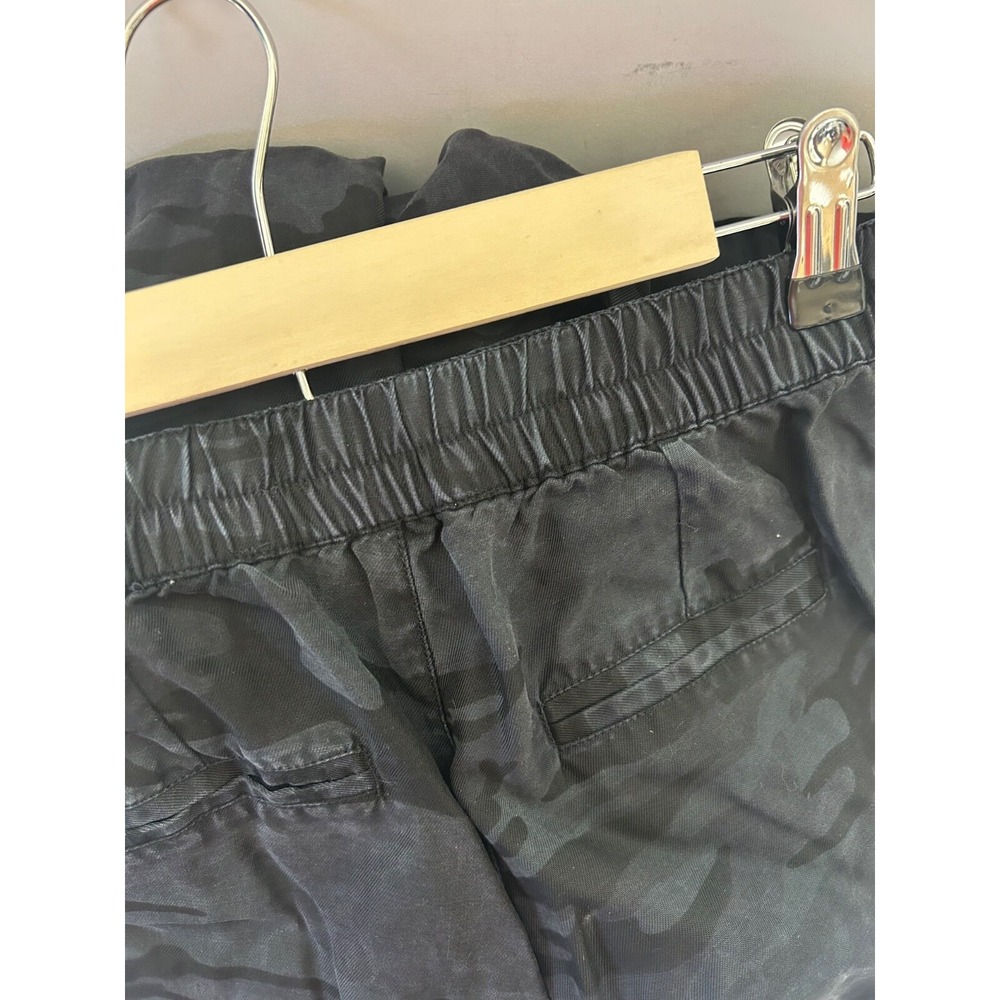 Soft Surroundings Women Size S Black Rila Weekend Camo Ankle Pants 2AV73 - Picture 7 of 8